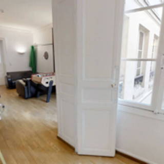 Espace indépendant 130 m² 20 postes Location bureau Rue des Petits Champs Paris 75002 - photo 4